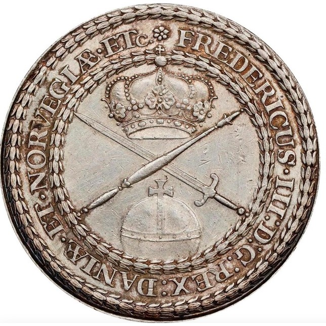 1 speciedaler , Dánsko (Crown above crossed scepter and sword on obverse)